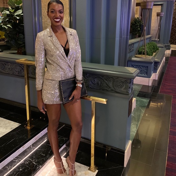 Meet Justine!! - Picture 6 of 6